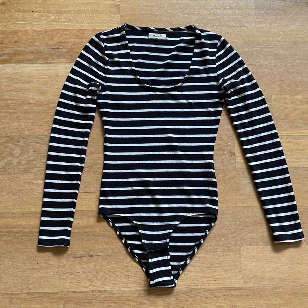 Madewell Small Striped 90’s style form fitting bodysuit